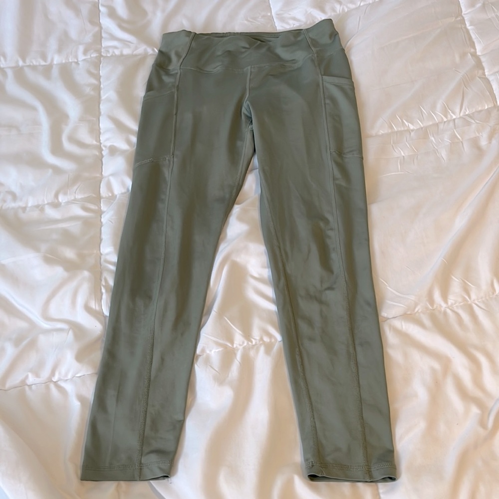 army greens leggings with pockets